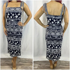 Authentic Chanel RTW 2019 Collection Navy White Midi Dress $5995